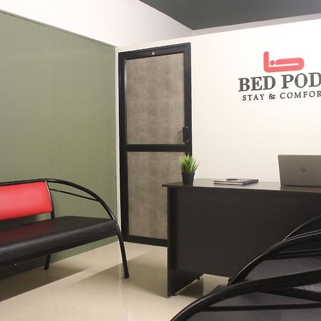 Bed Pods Hostel Thiruvananthapuram Kültér fotó