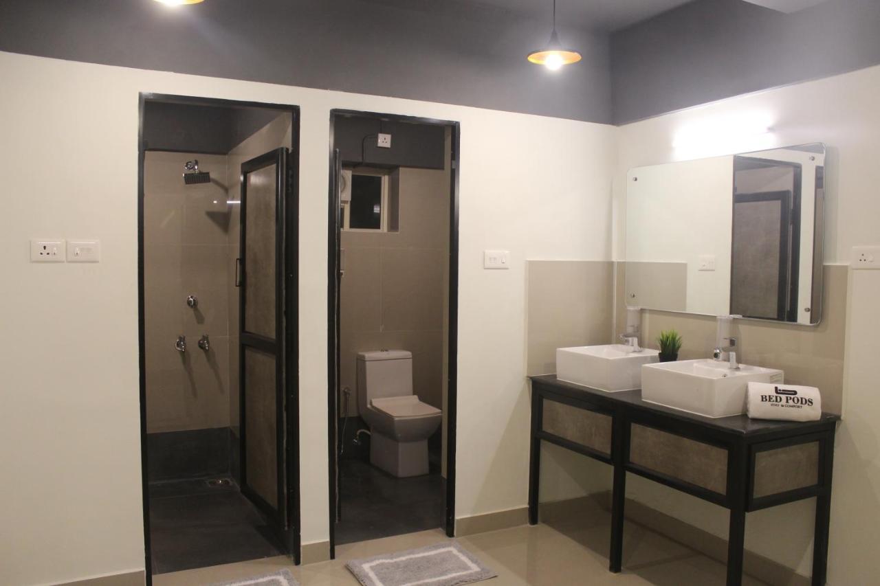 Bed Pods Hostel Thiruvananthapuram Kültér fotó