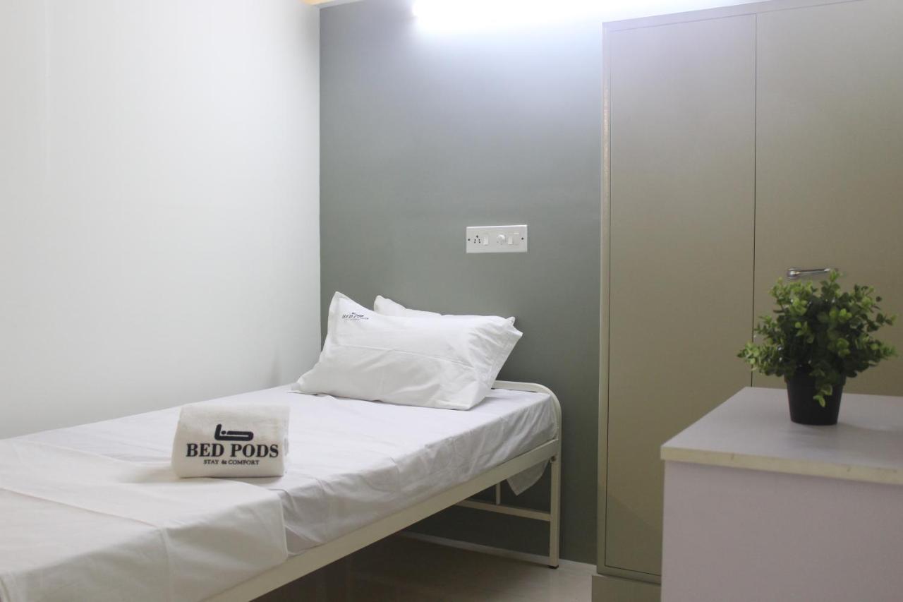 Bed Pods Hostel Thiruvananthapuram Kültér fotó
