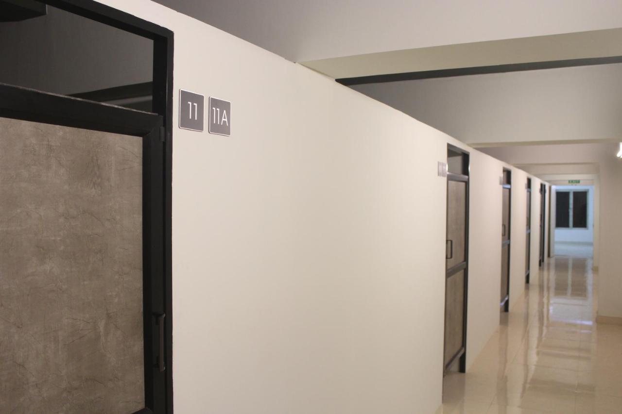 Bed Pods Hostel Thiruvananthapuram Kültér fotó